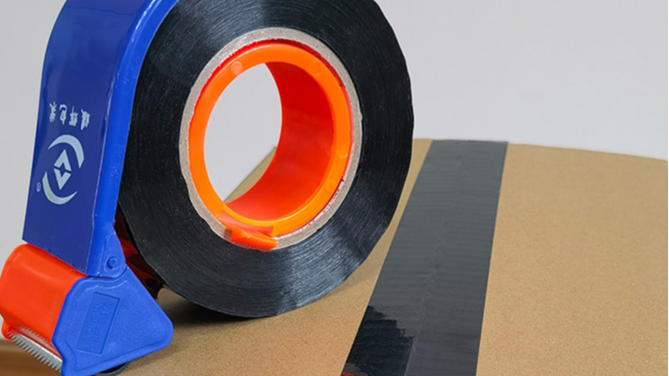 奉劝大家，不要和穿毛衣的人靠太近，费91免费网站下载！