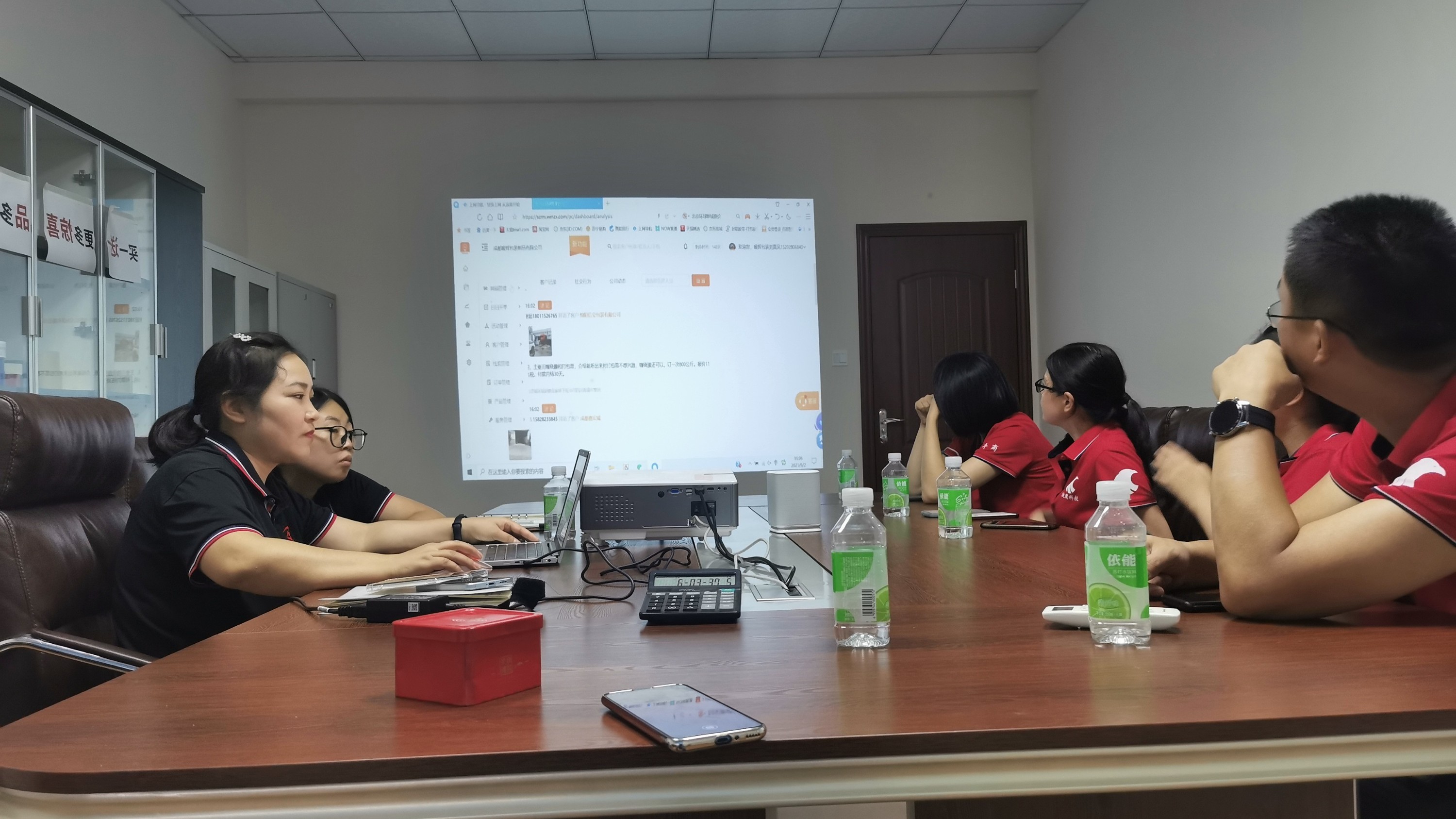 欢迎蜀蓉耀牛商同学来91免费视频下载APP包装互相学习，共同进步